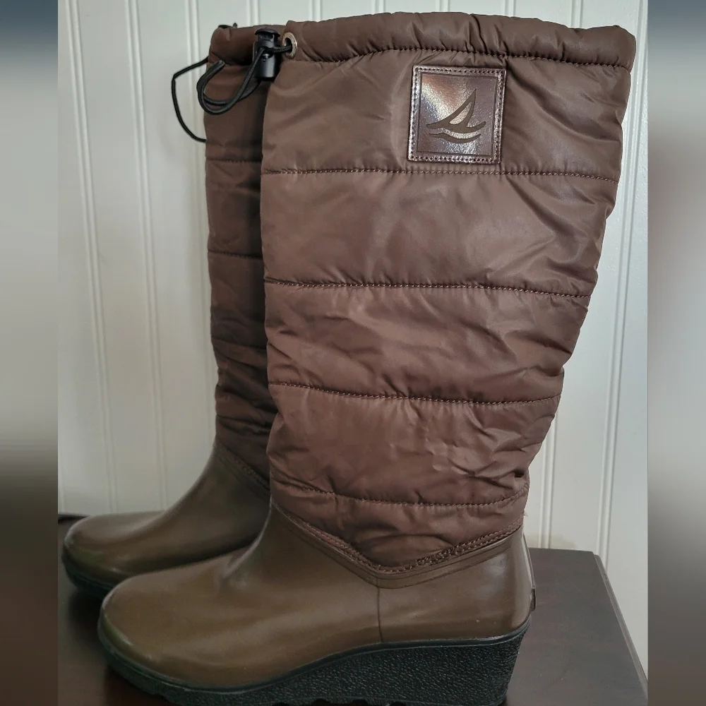 Sperry Wedge Puffer Waterproof Boots. Womans Size 10. - Picture 1 of 9